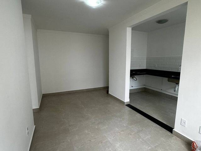 #235 - Apartamento para Venda em Campinas - SP - 2